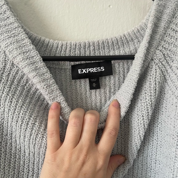 Express Sweater - Picture 1 of 3